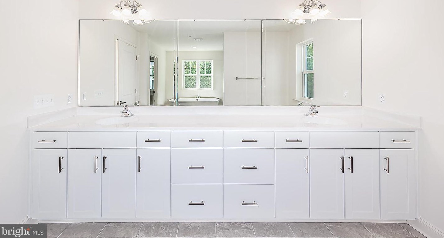 8602 Cedar Chase Dr, Clinton MD  20735-1987 exterior