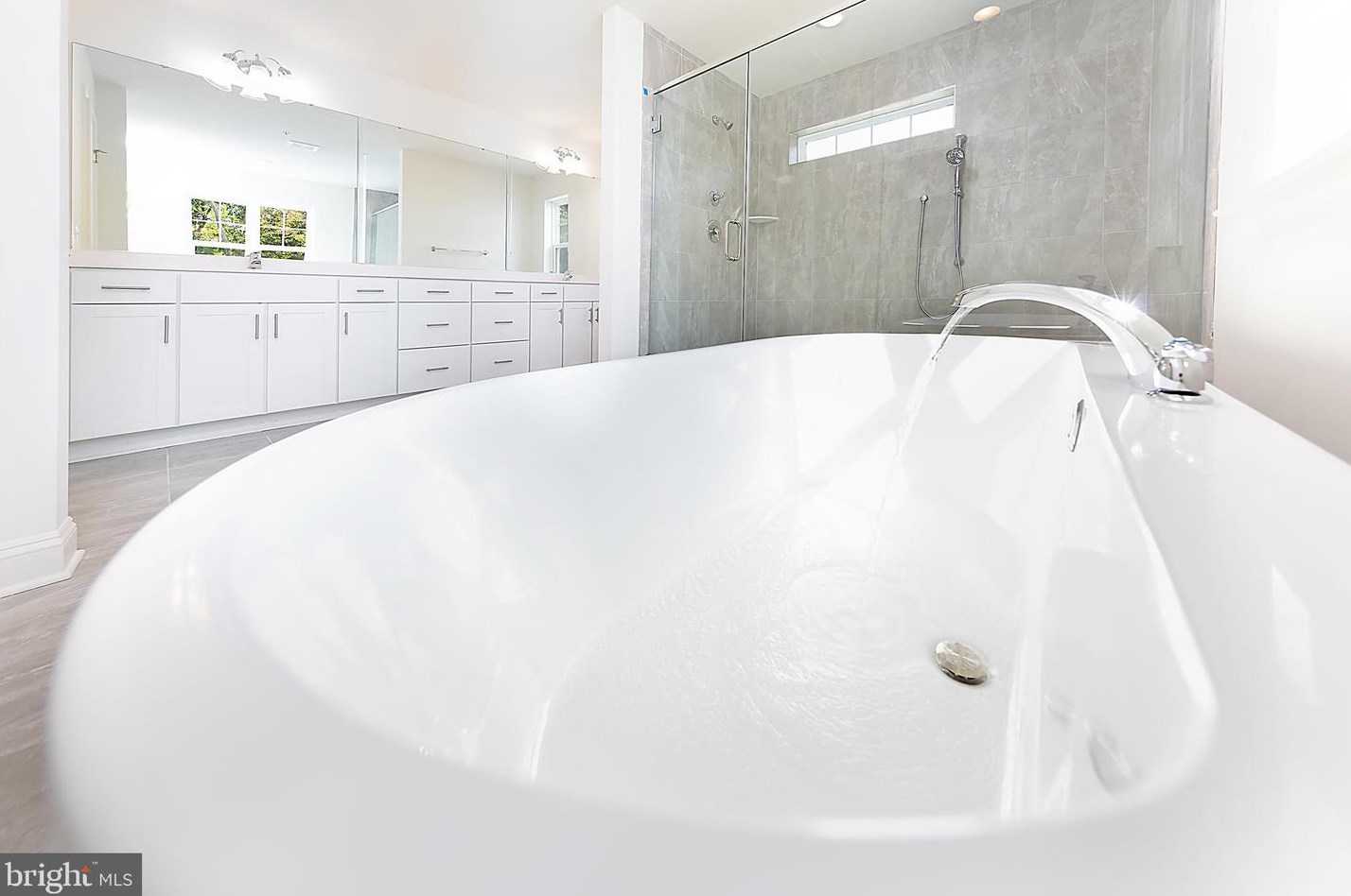 8602 Cedar Chase Dr, Clinton MD  20735-1987 exterior