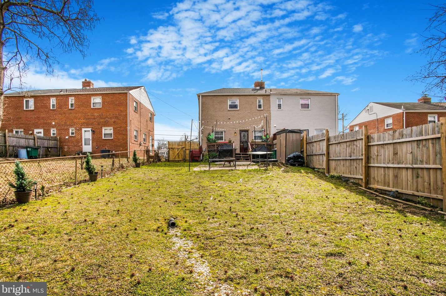 6410 Seat Pleasant Dr, Capitol Heights MD  20743-6015 exterior