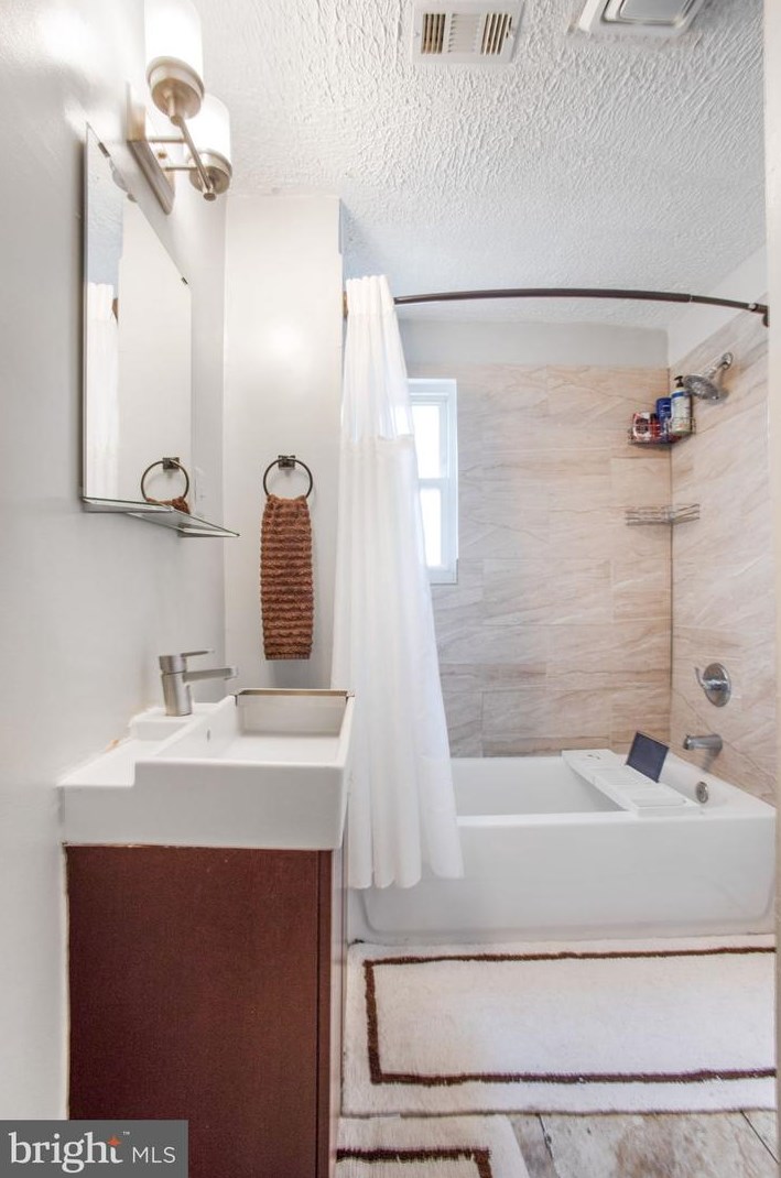 6410 Seat Pleasant Dr, Capitol Heights MD  20743-6015 exterior