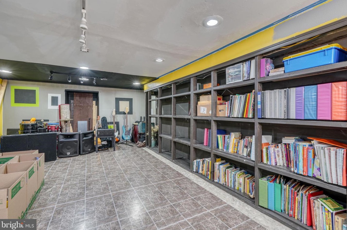 2003 Alleva Ct, Accokeek MD  20607-3255 exterior