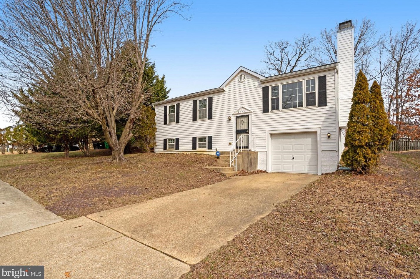 4716 John St, Suitland, MD 20746