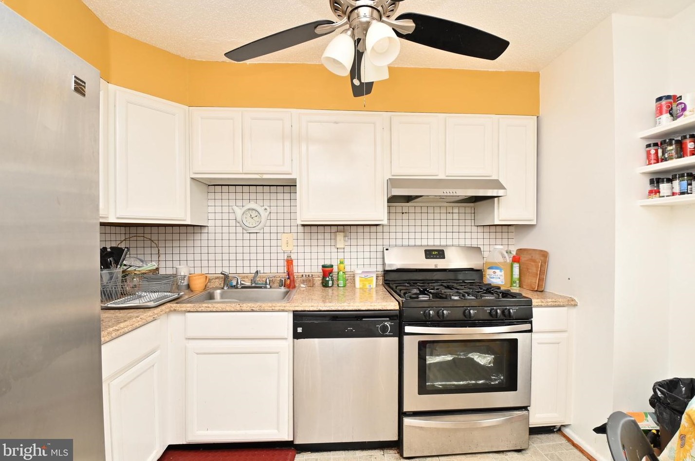 7303 Calder Dr, Capitol Heights MD  20743-3419 exterior