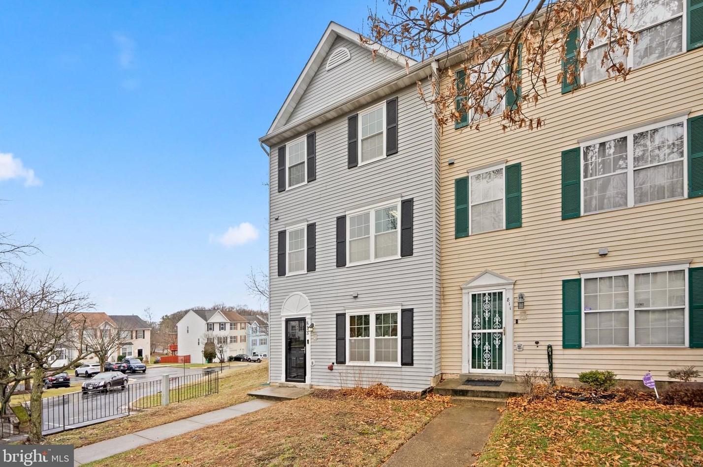 813 Alabaster Ct, Capitol Heights, MD 20743-1872