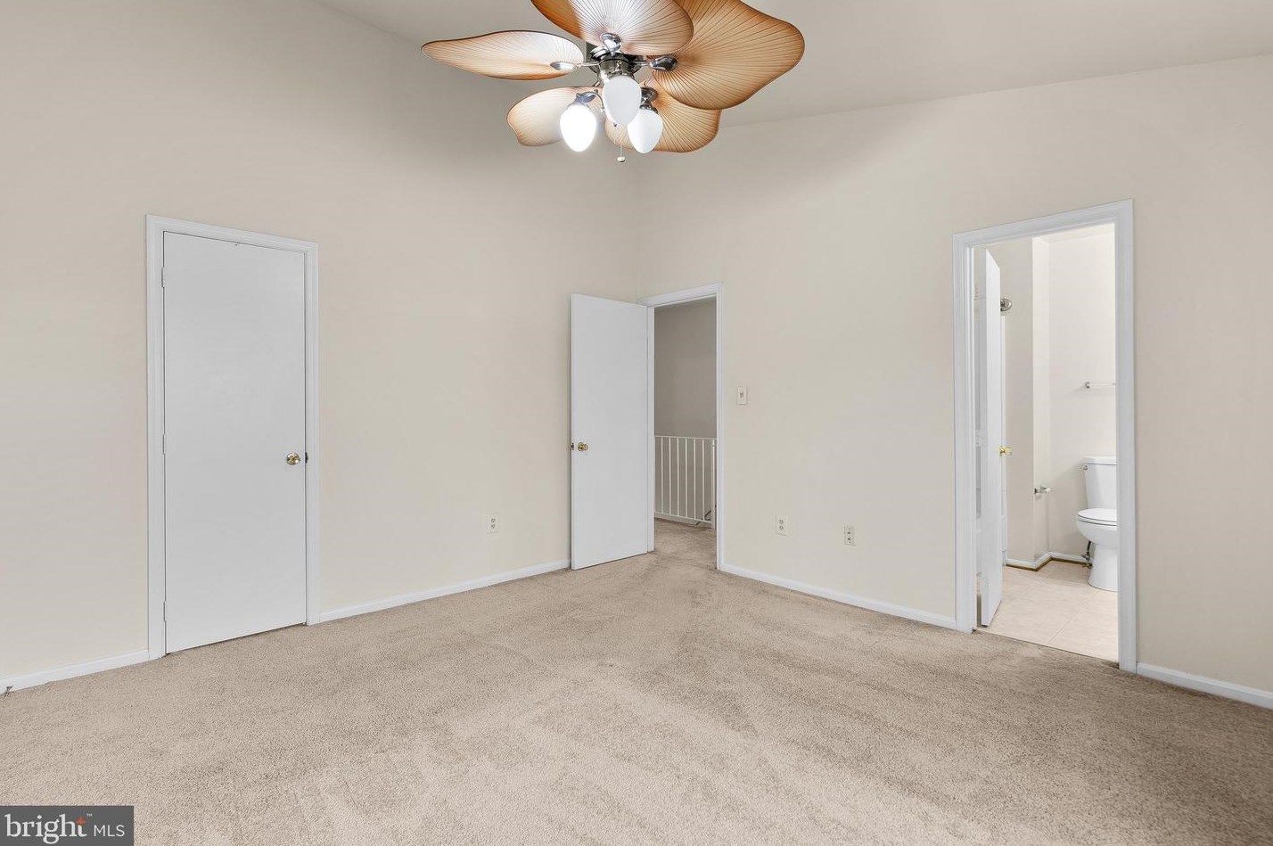 813 Alabaster Ct, Capitol Heights MD  20743-1872 exterior