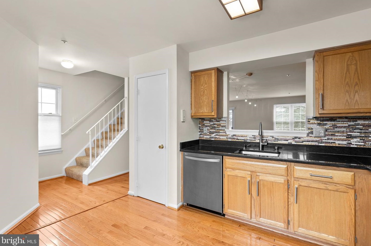 813 Alabaster Ct, Capitol Heights MD  20743-1872 exterior