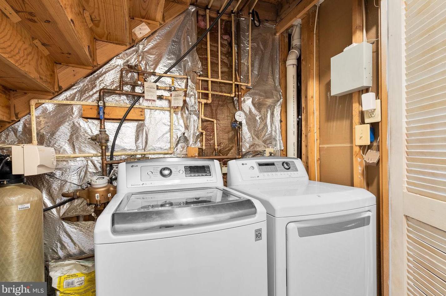 813 Alabaster Ct, Capitol Heights MD  20743-1872 exterior