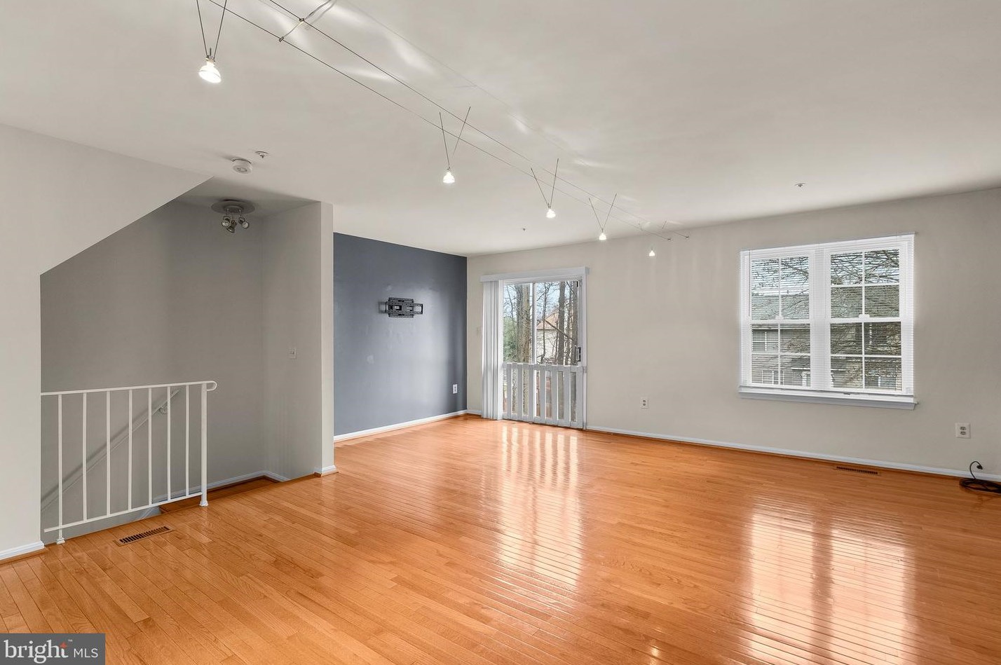 813 Alabaster Ct, Capitol Heights MD  20743-1872 exterior