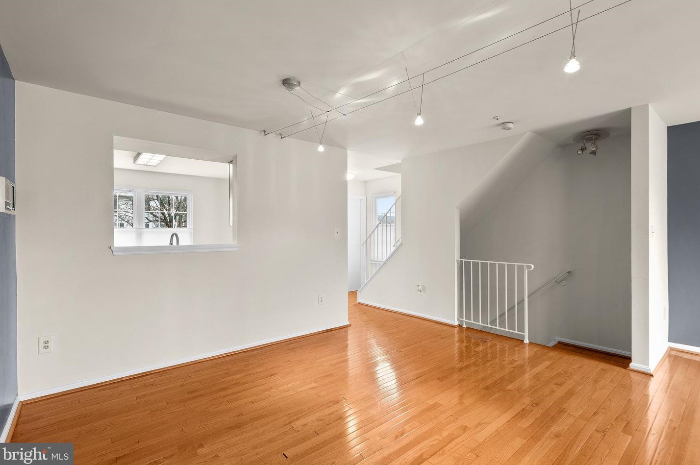 813 Alabaster Ct, Capitol Heights MD  20743-1872 exterior