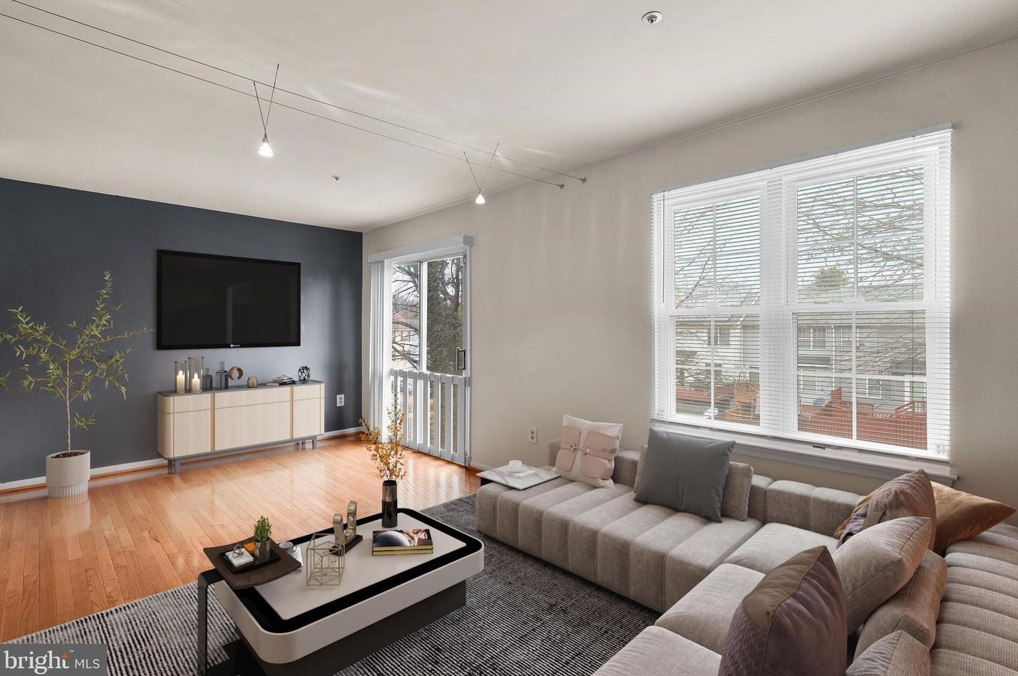 813 Alabaster Ct, Capitol Heights MD  20743-1872 exterior