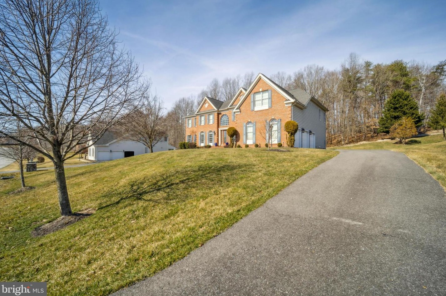 8400 Kittama Dr, Clinton, MD 20735-3174