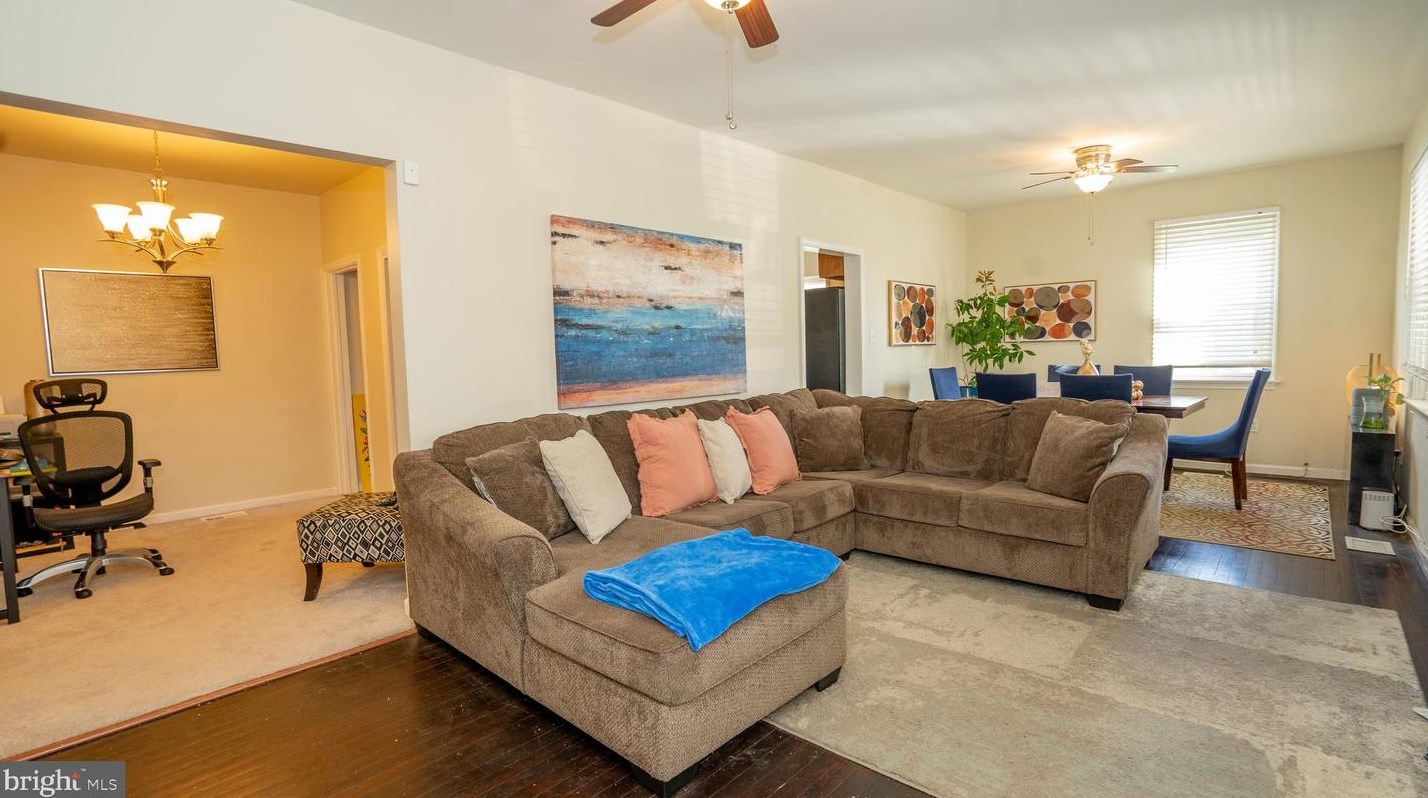 303 69th St, Capitol Heights MD  20743-2114 exterior