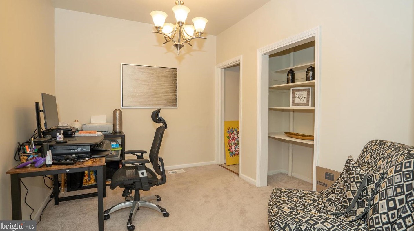 303 69th St, Capitol Heights MD  20743-2114 exterior