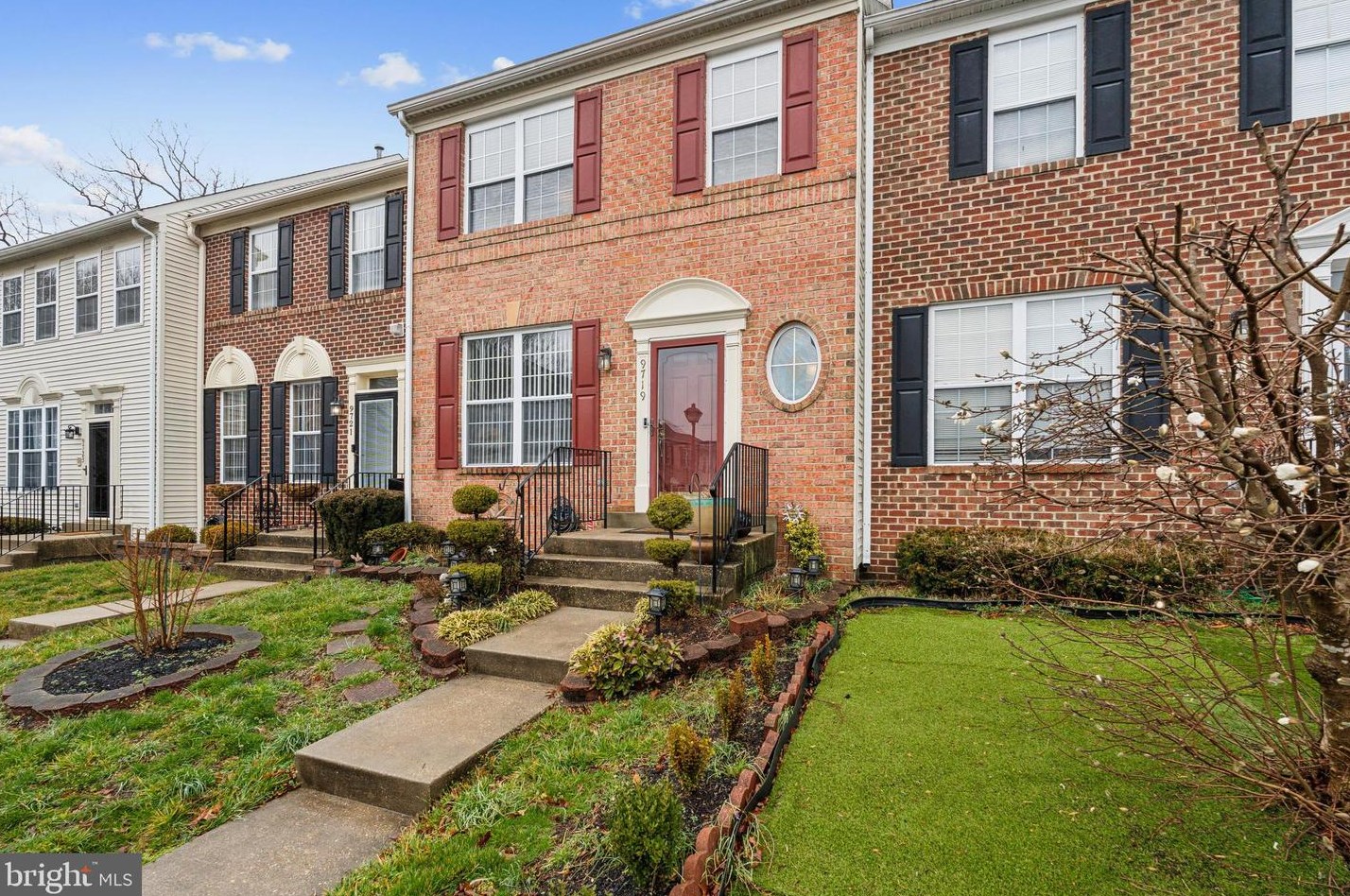9719 Quiet Brook Ln, Clinton, MD 20735
