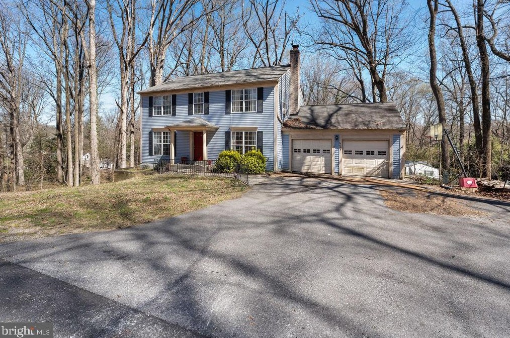 6607 Dandee Ln, Bowie, MD 20720-5201
