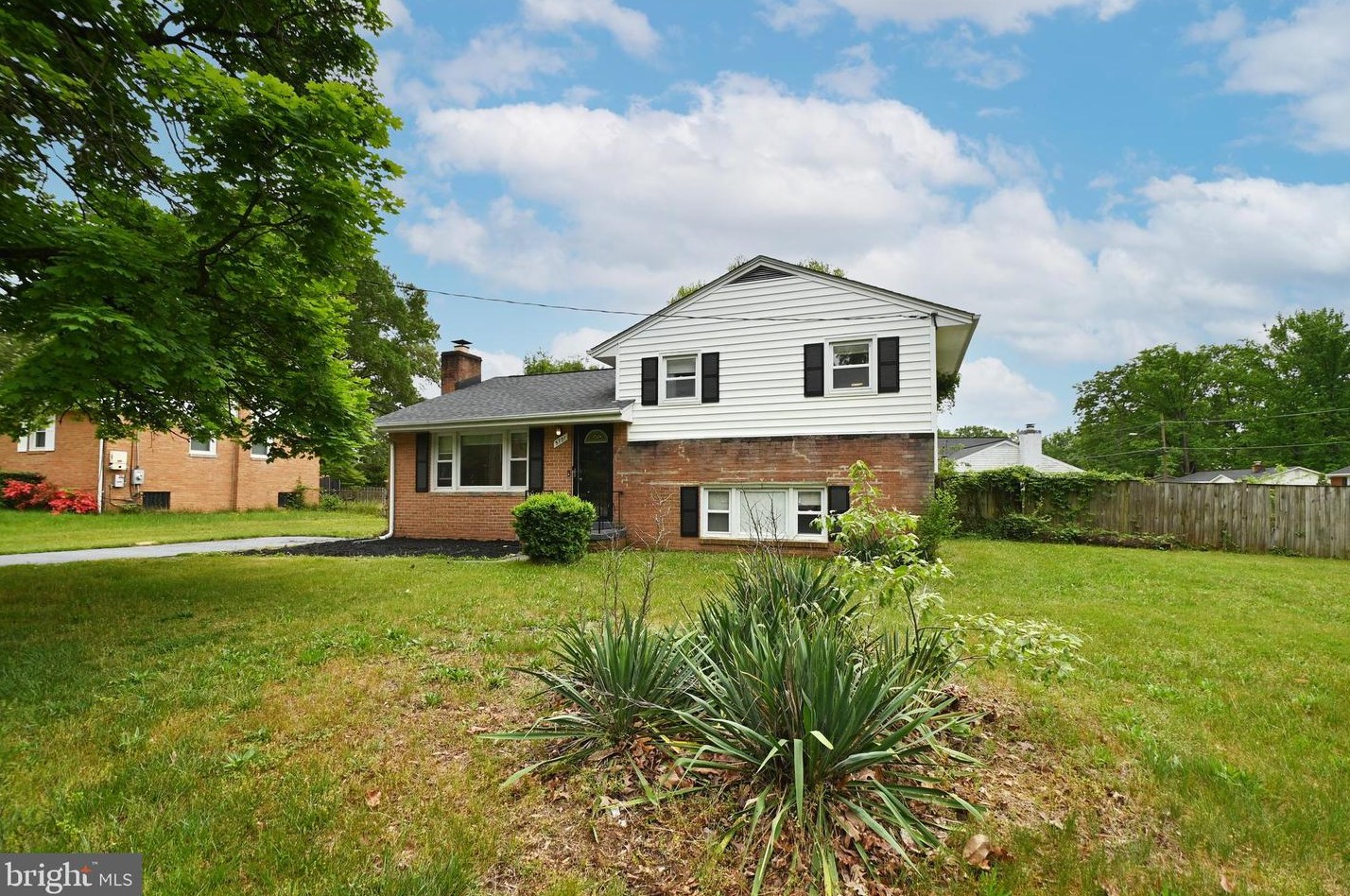 5701 Ramblewood Ave, Clinton, MD 20735-1444