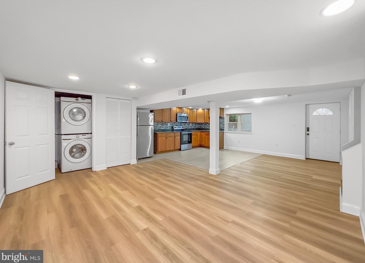 909 Glacier Ave, Capitol Heights MD  20743-3906 exterior