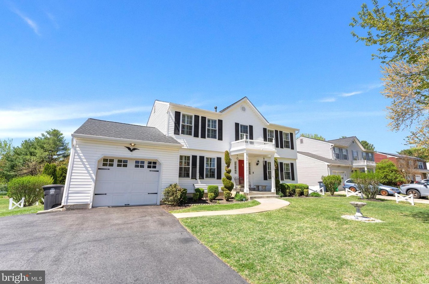 8102 Maxfield Dr, Clinton, MD 20735