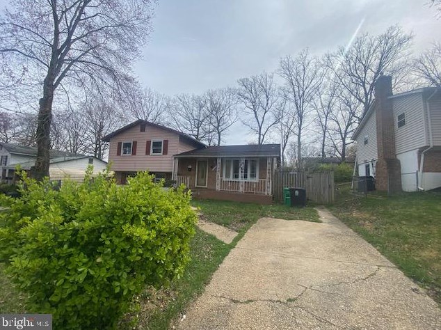 8905 Crandall Rd, Lanham, MD 20706