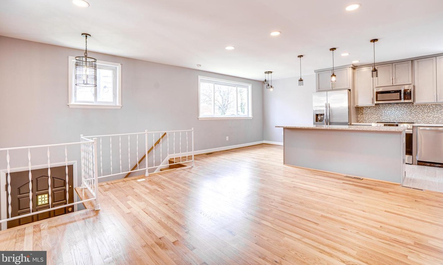 4503 Heath St, Capitol Heights, MD 20743-5925