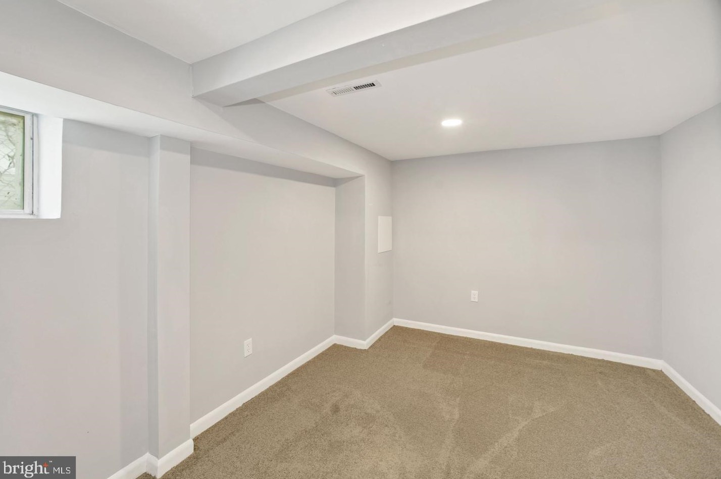 905 Drum Ave, Capitol Heights MD 20743-3951 exterior