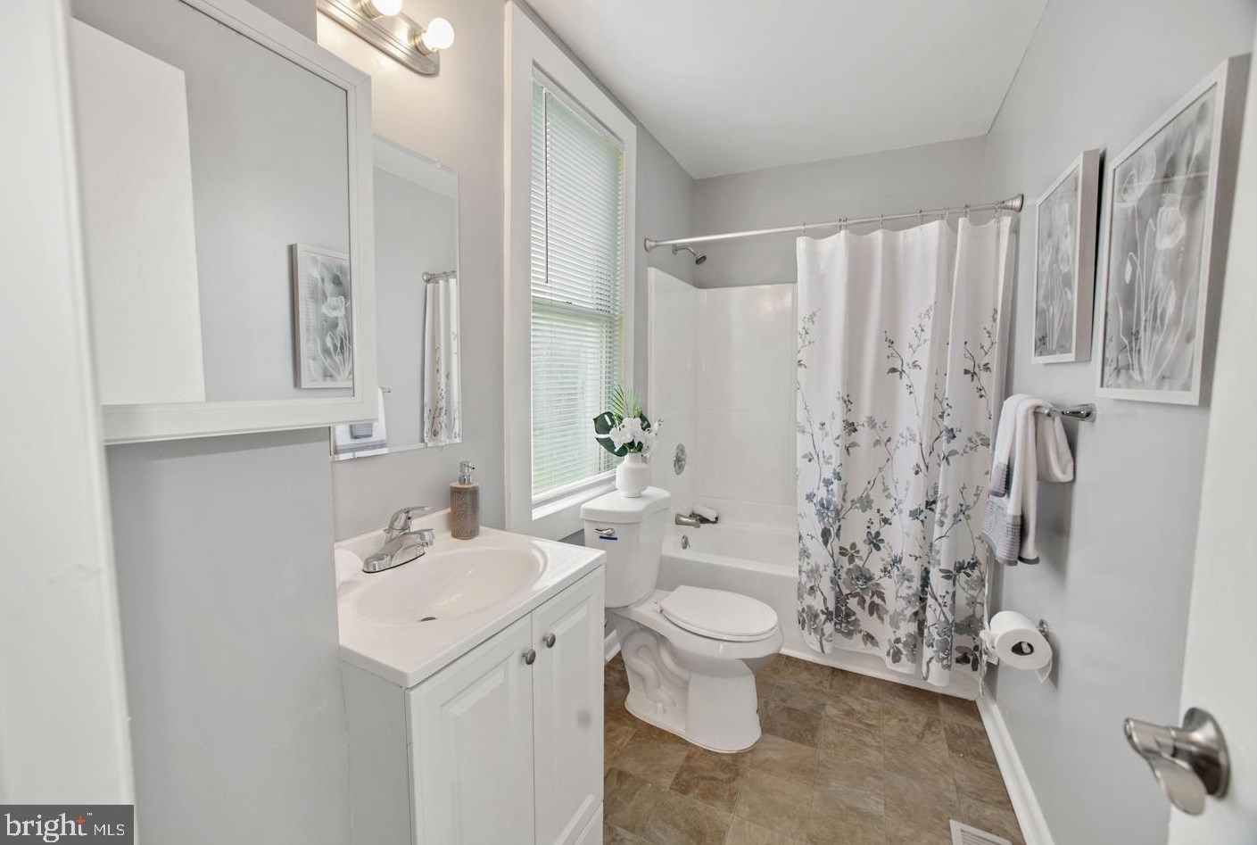 905 Drum Ave, Capitol Heights MD 20743-3951 exterior