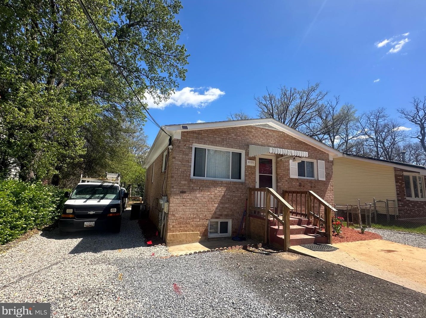 6121 Main St, Lanham, MD 20706-2748