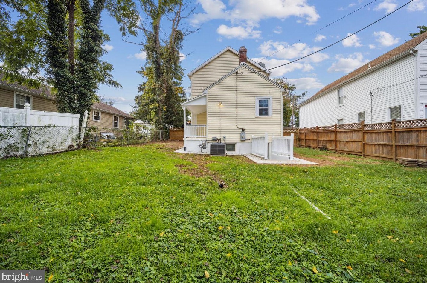 511 70 St, Capitol Heights MD 20743-2240 exterior