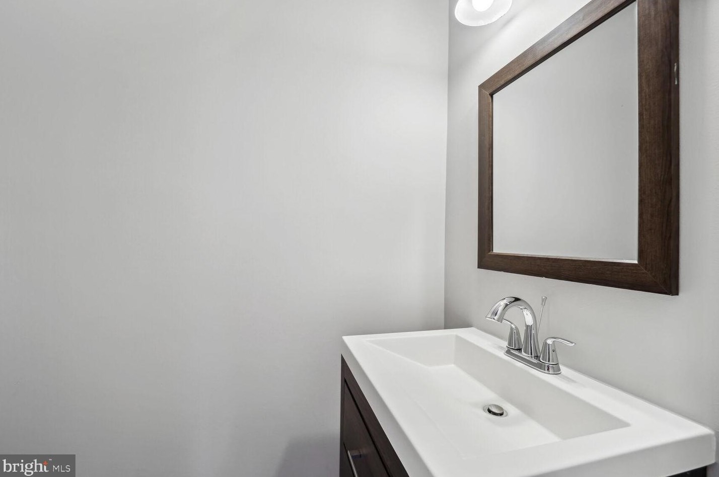 511 70 St, Capitol Heights MD 20743-2240 exterior