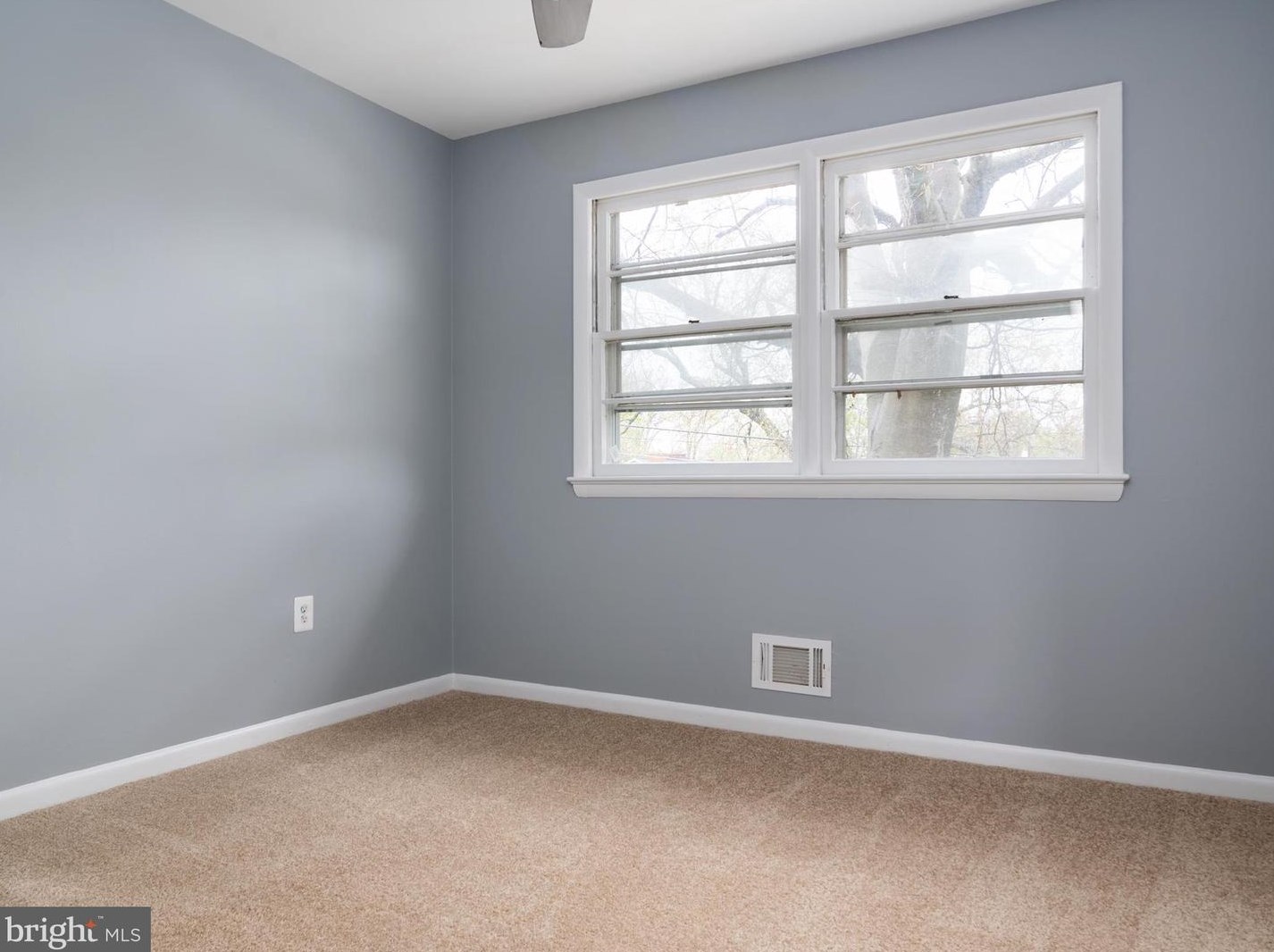 6901 Pamela Ln, Clinton, MD 20735