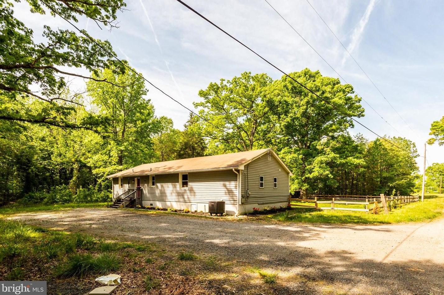 17106 Horsehead Rd, Brandywine, MD 20613-8305