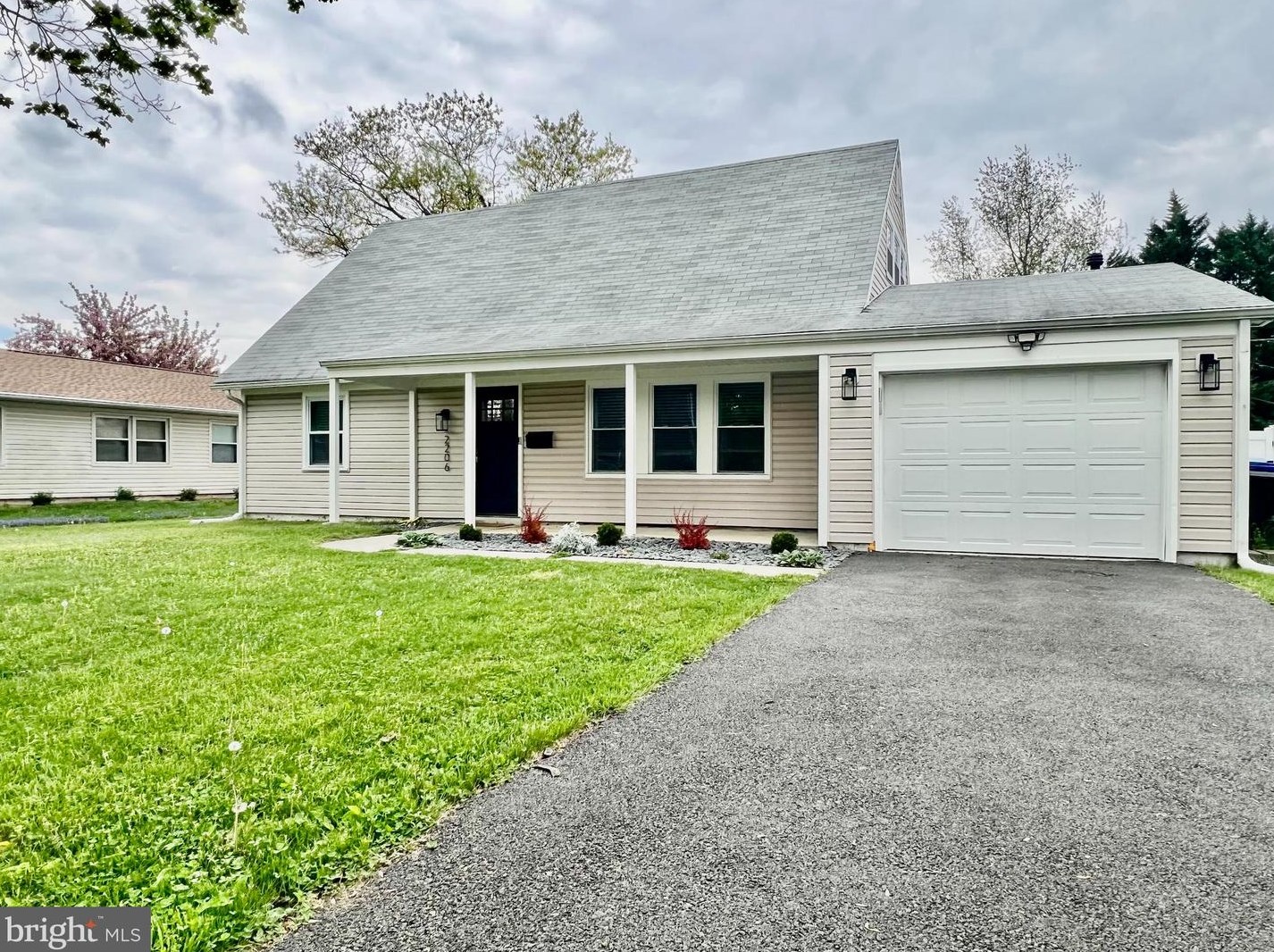 2206 Hyde Ln, Bowie, MD 20716