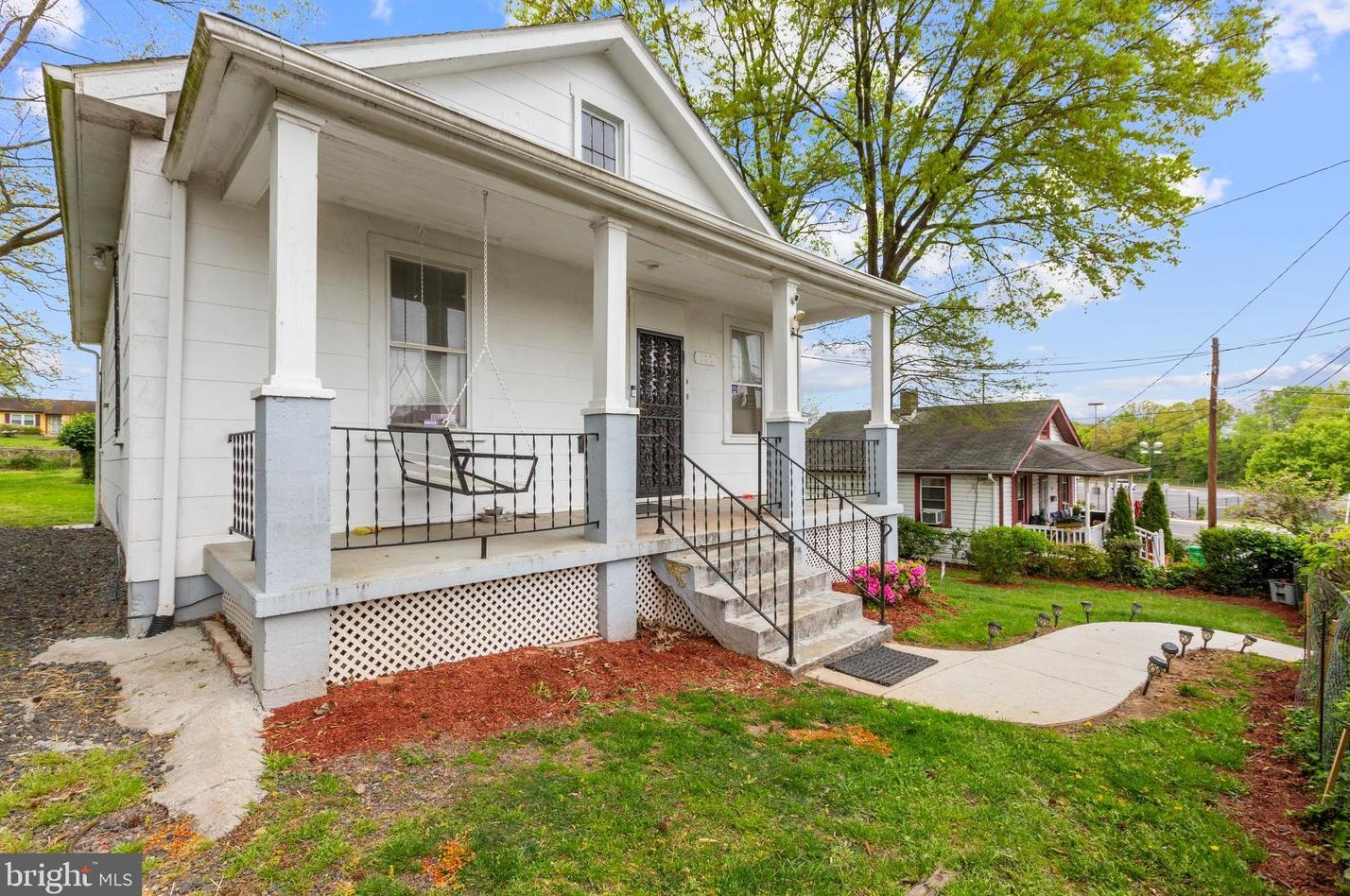 100 Urey Pl, Capitol Heights, MD 20743-6119