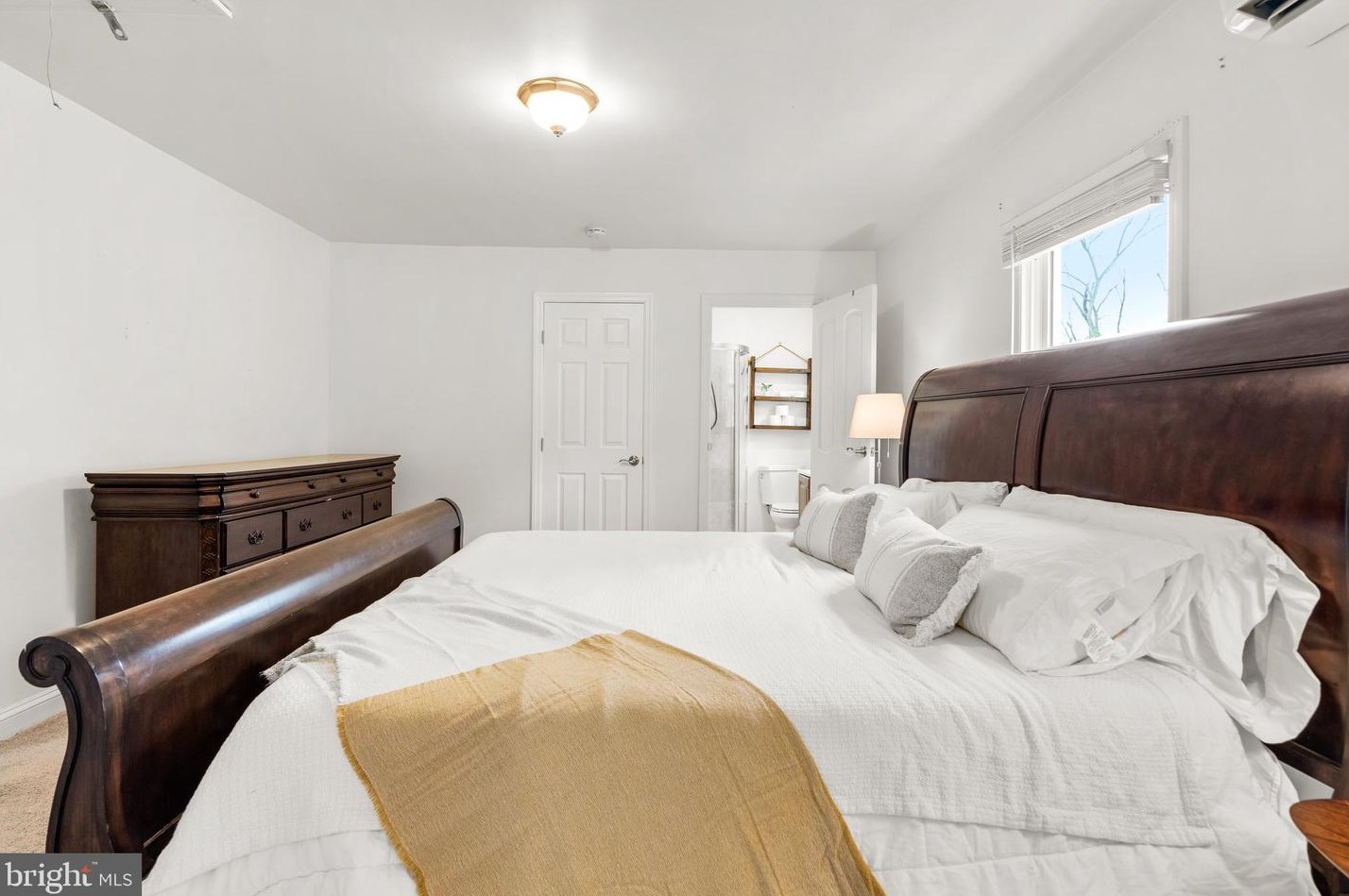 6807 10 Ave, Silver Spring MD 20912-5940 exterior