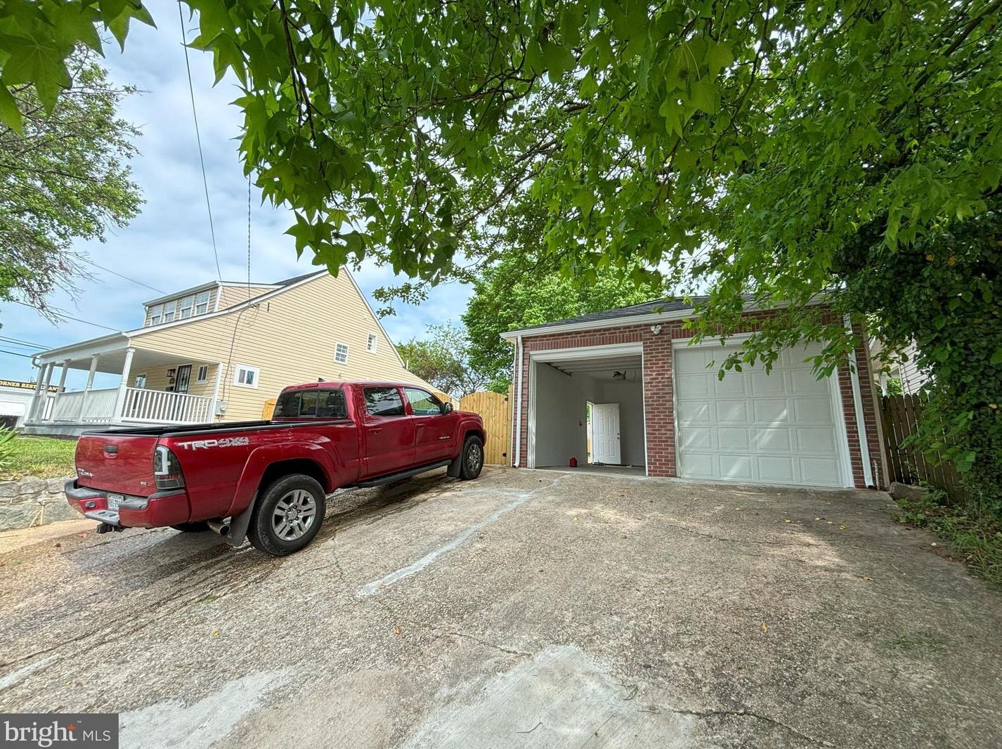 4357 Southern Ave, Capitol Heights MD 20743-5640 exterior