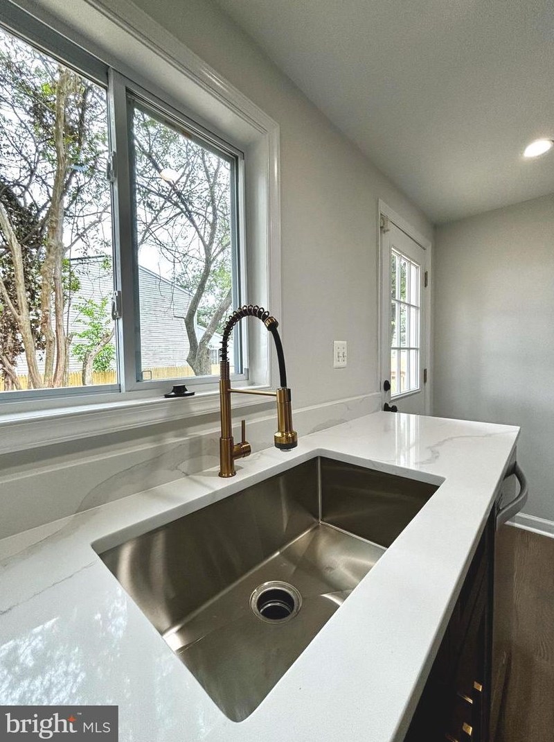 4357 Southern Ave, Capitol Heights MD 20743-5640 exterior