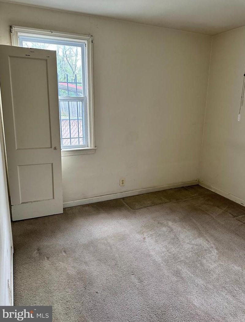 5003 Addison Rd, Capitol Heights, MD 20743-1160