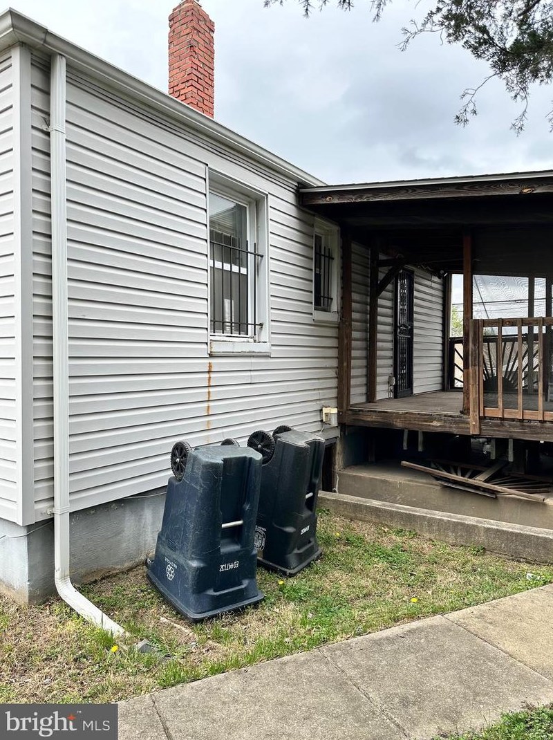 5003 Addison Rd, Capitol Heights MD  20743-1160 exterior