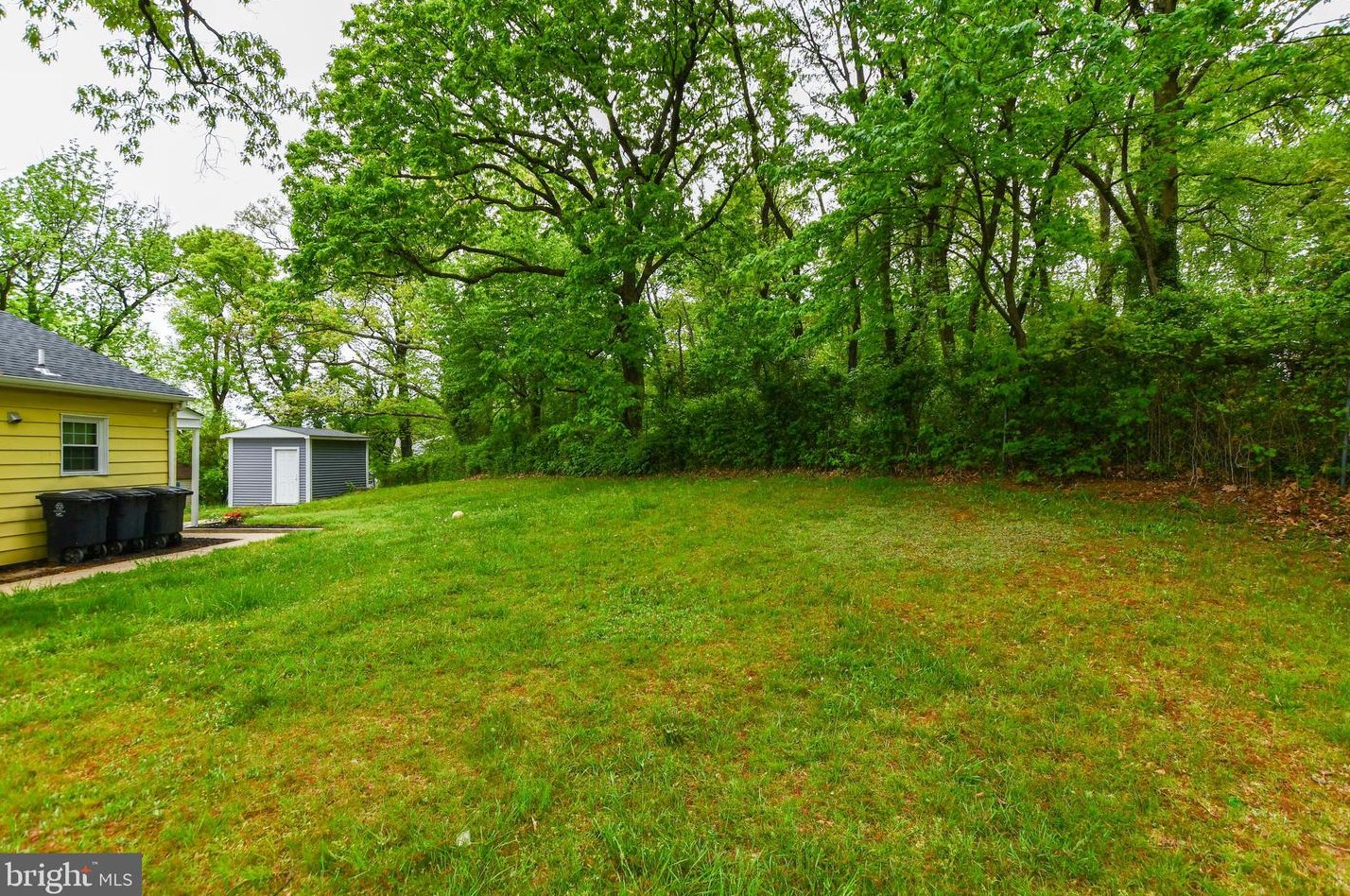 5524 Addison Rd, Capitol Heights MD  20743-1676 exterior