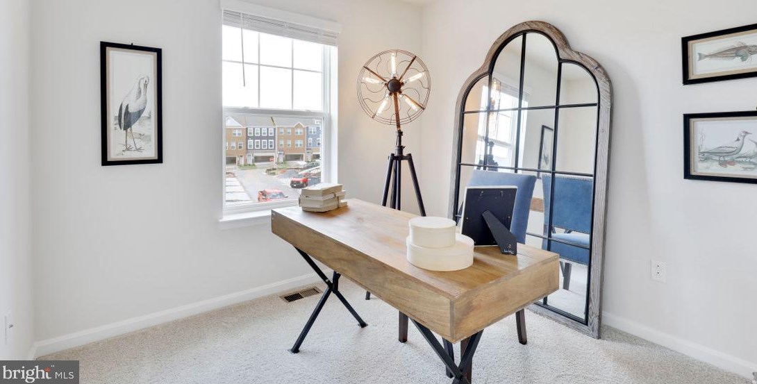 8841 Mimosa Ave, Clinton MD 20735-2641 exterior