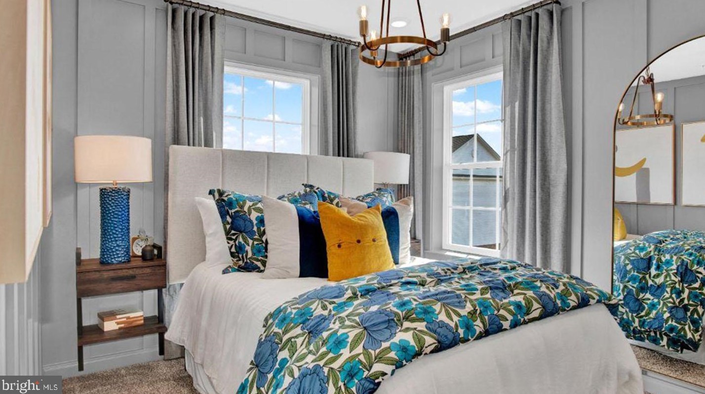 8831 Mimosa Ave, Clinton MD 20735-2648 exterior