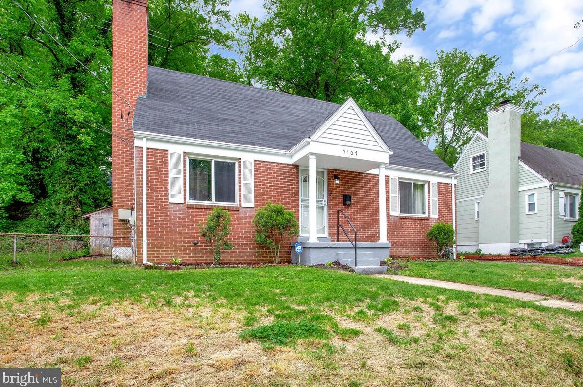 7107 District Heights Pkwy, Forestville, MD 20747