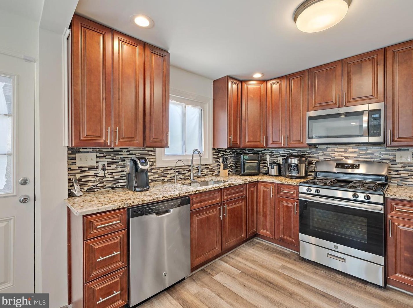 4615 Southern Ave, Capitol Heights MD 20743-5188 exterior