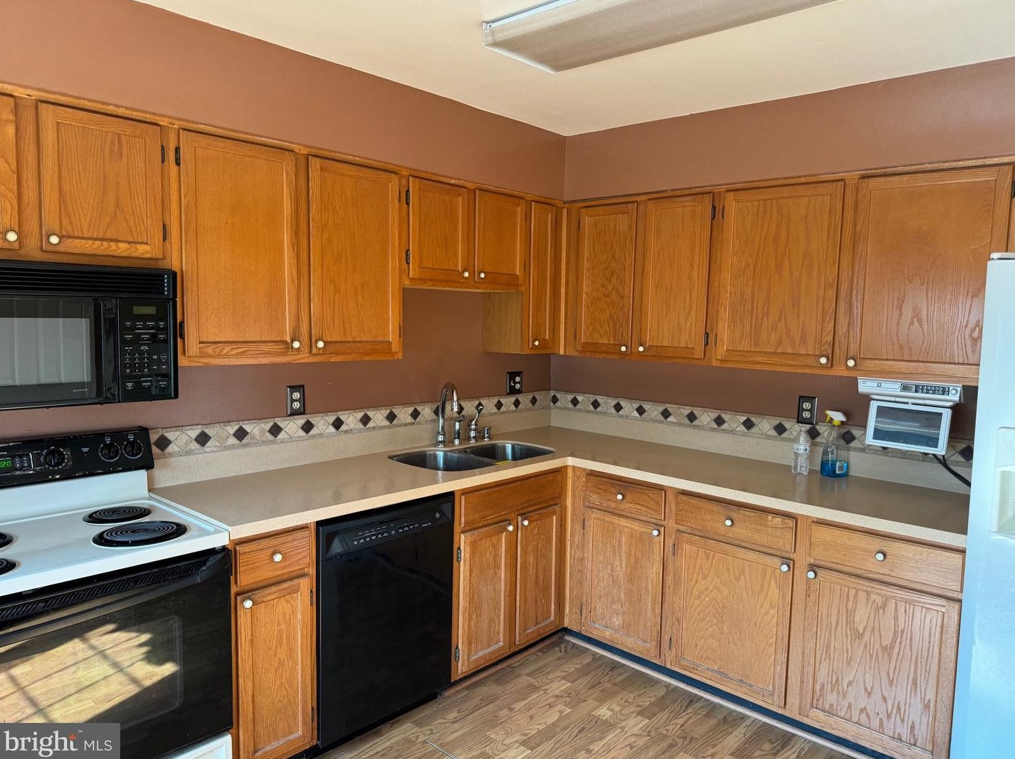 7800 Greenbrook Dr, Greenbelt, MD 20770