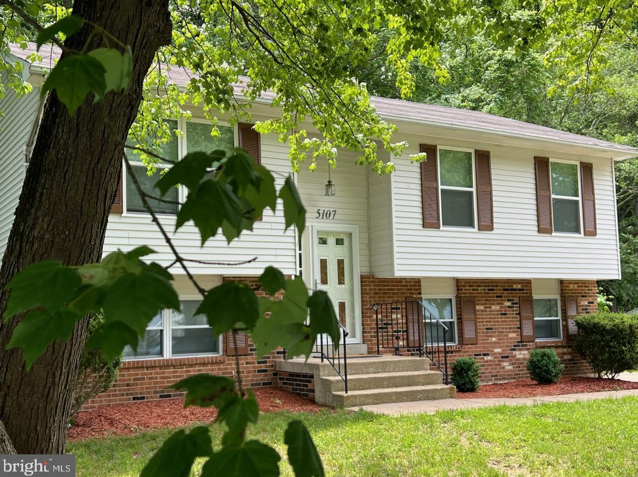 5107 Salima St, Clinton, MD 20735-3660