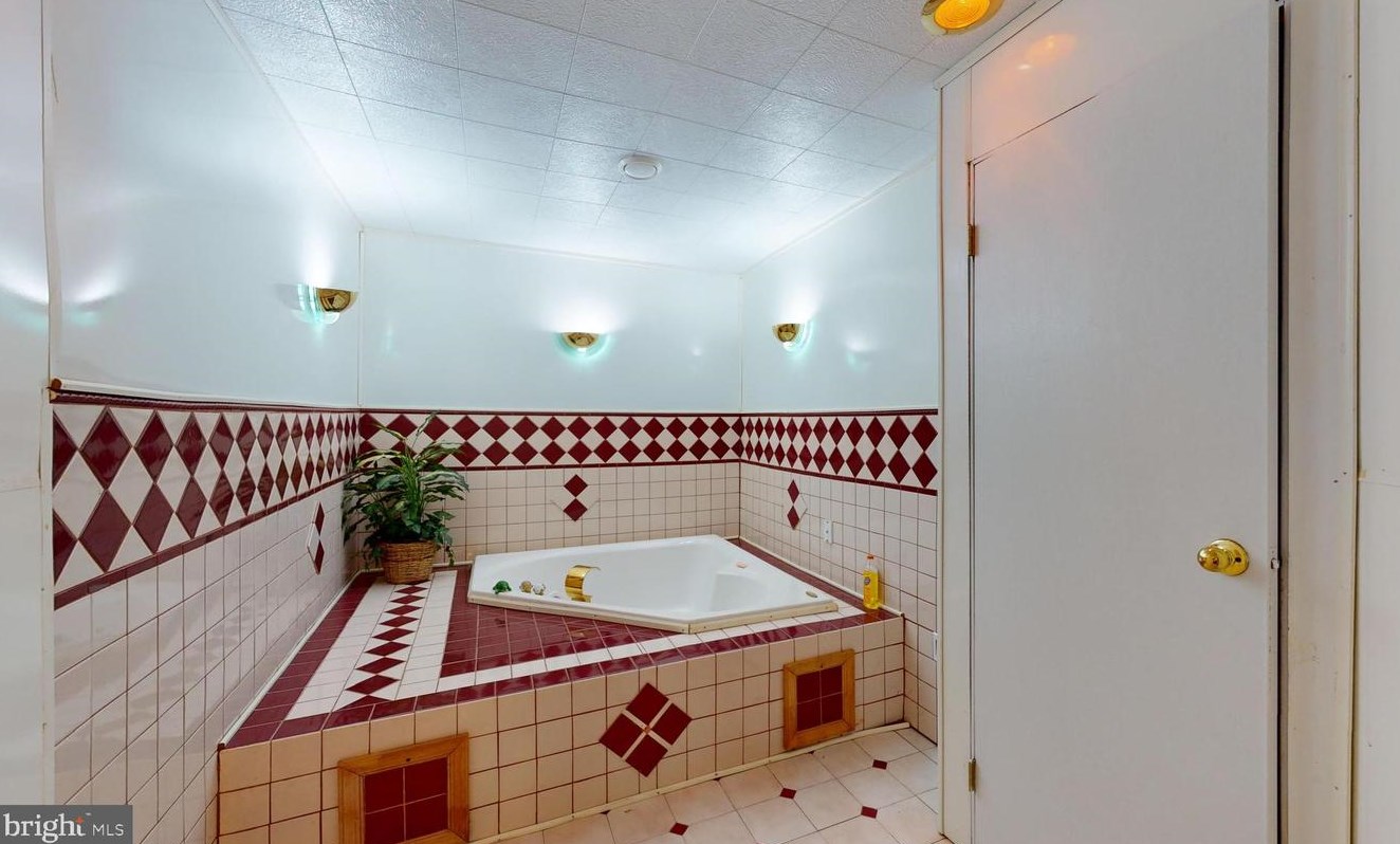 2113 Alleva Ct, Accokeek MD 20607-3254 exterior