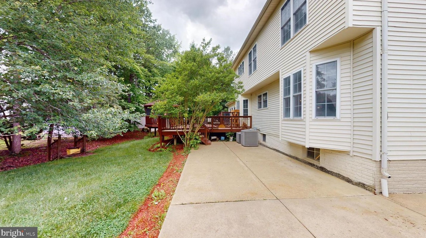 2113 Alleva Ct, Accokeek MD 20607-3254 exterior