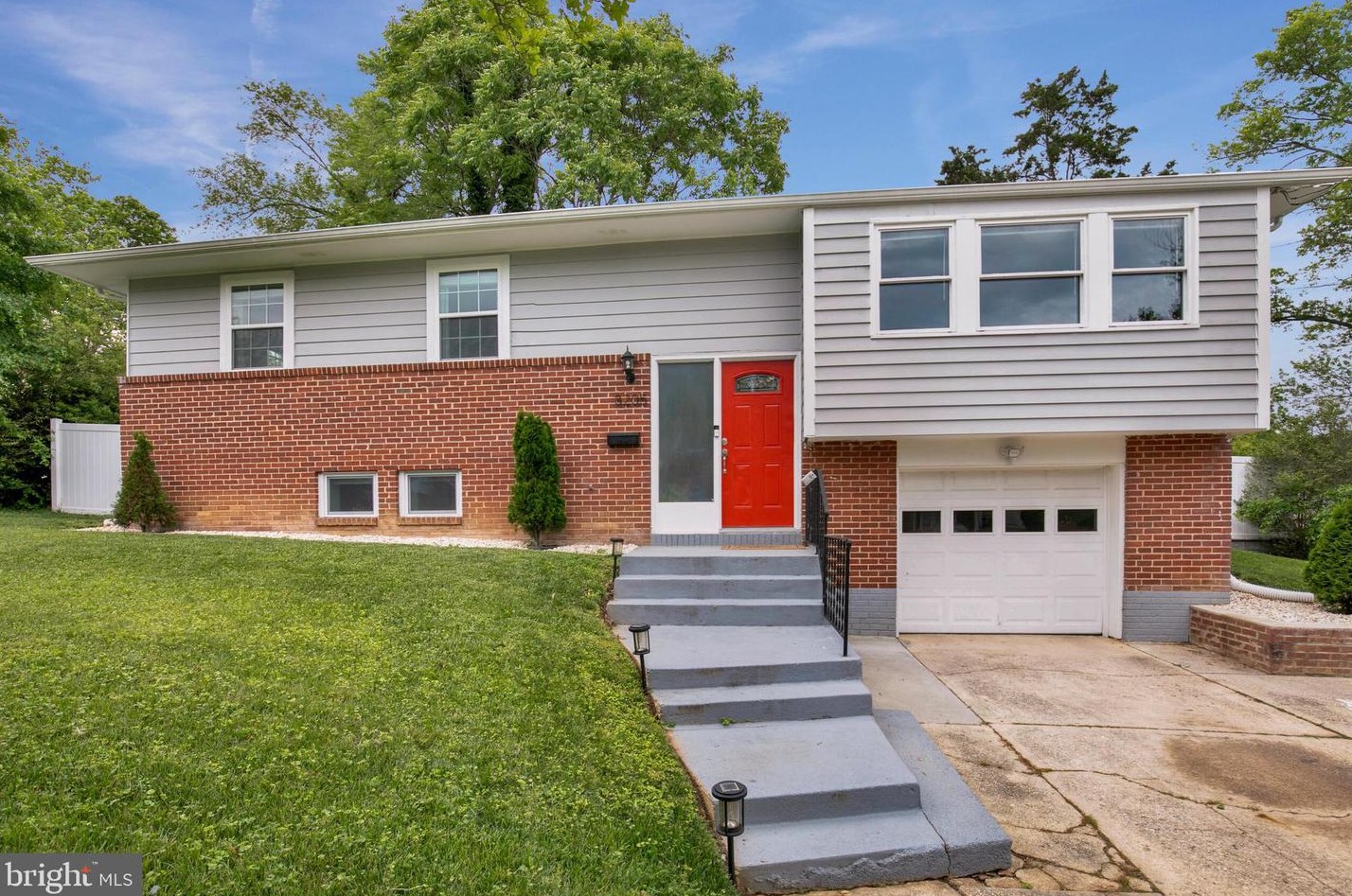 8205 Stardust Pl, Fort Washington, MD 20744-4764