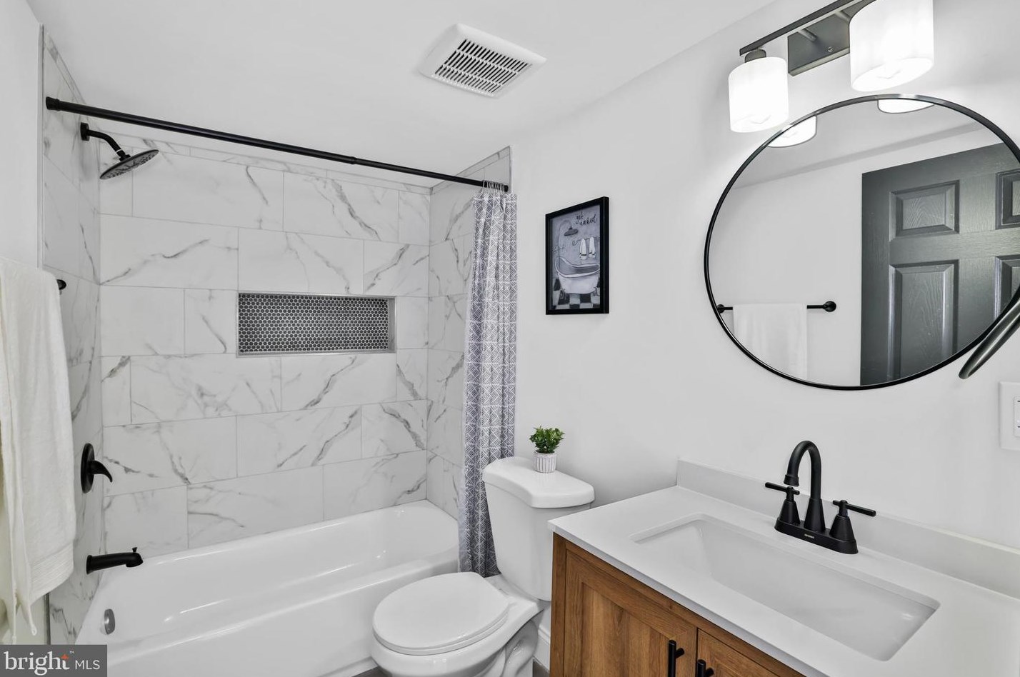 5818 Crown St, Capitol Heights MD 20743-2005 exterior