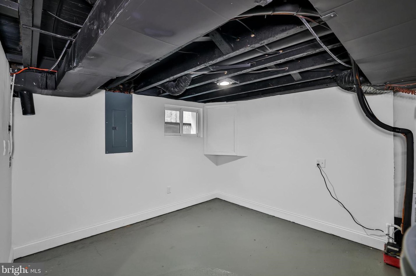 5818 Crown St, Capitol Heights MD 20743-2005 exterior